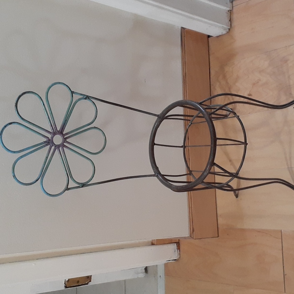 Plant stand